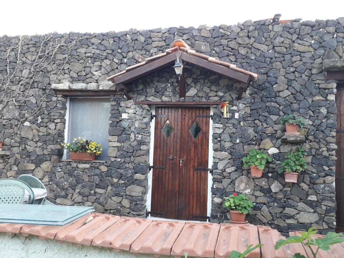 B&B Domo De Pedra Tottubella Zewnętrze zdjęcie
